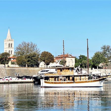 Rhythm Floating Hostel - Zadar Bagian luar foto