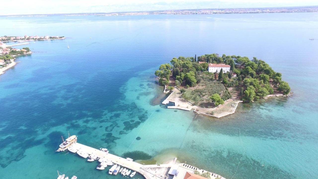 Rhythm Floating Hostel - Zadar Bagian luar foto