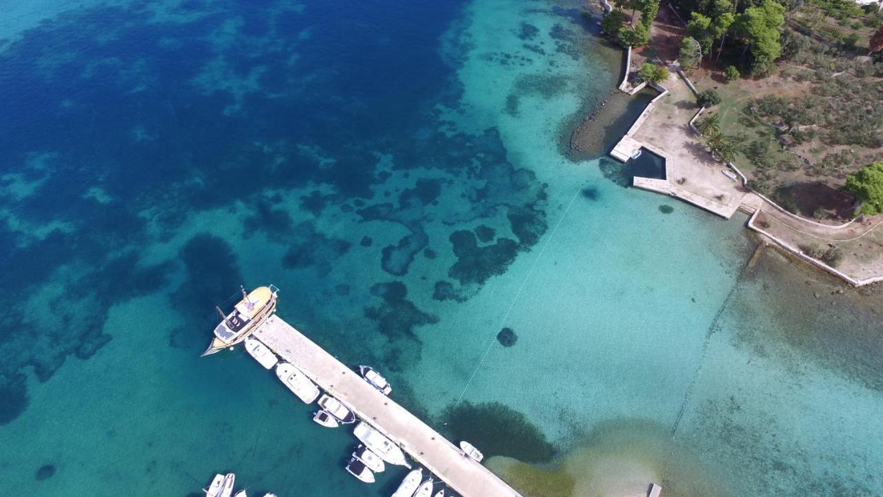 Rhythm Floating Hostel - Zadar Bagian luar foto