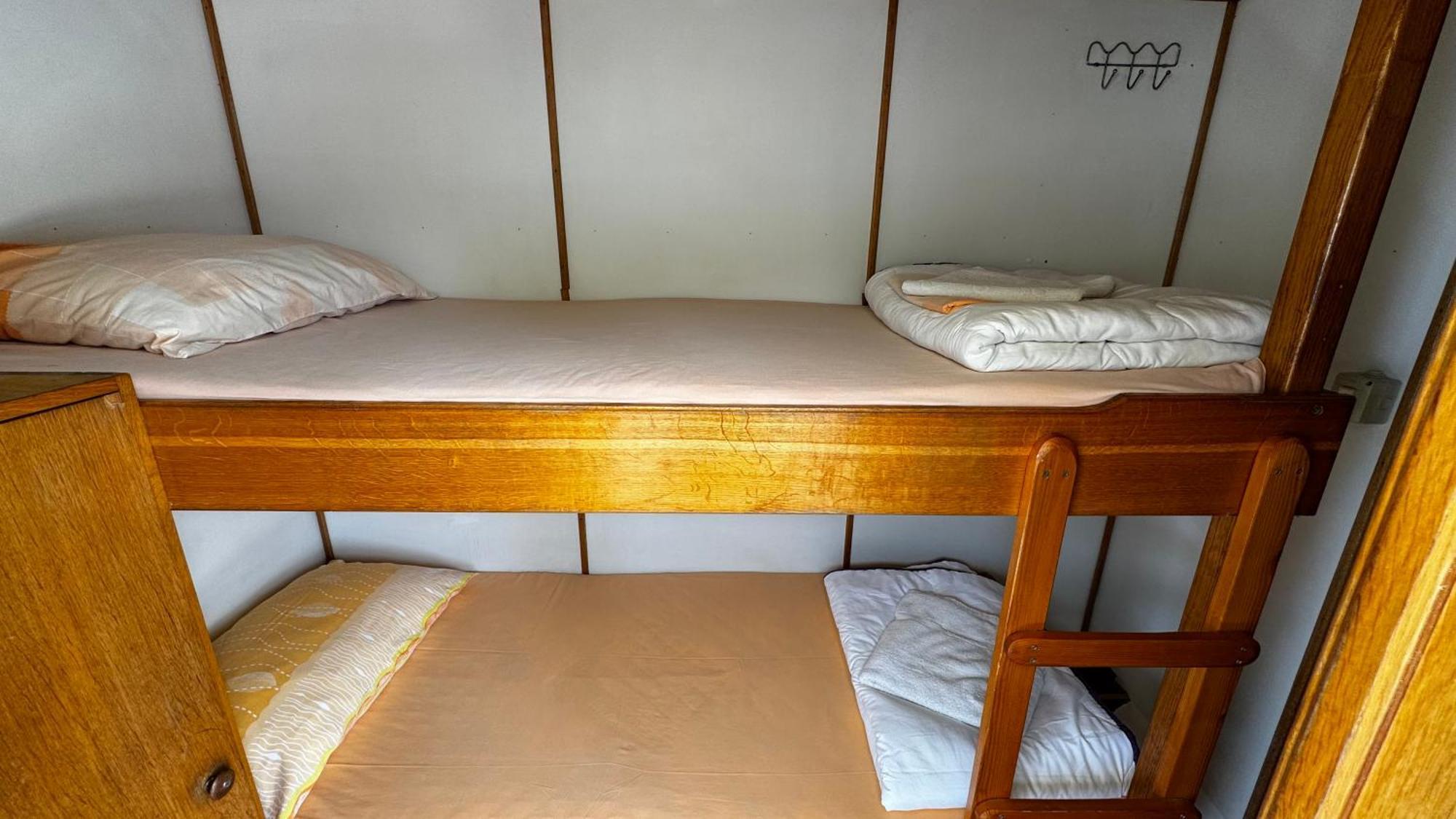 Rhythm Floating Hostel - Zadar Bagian luar foto