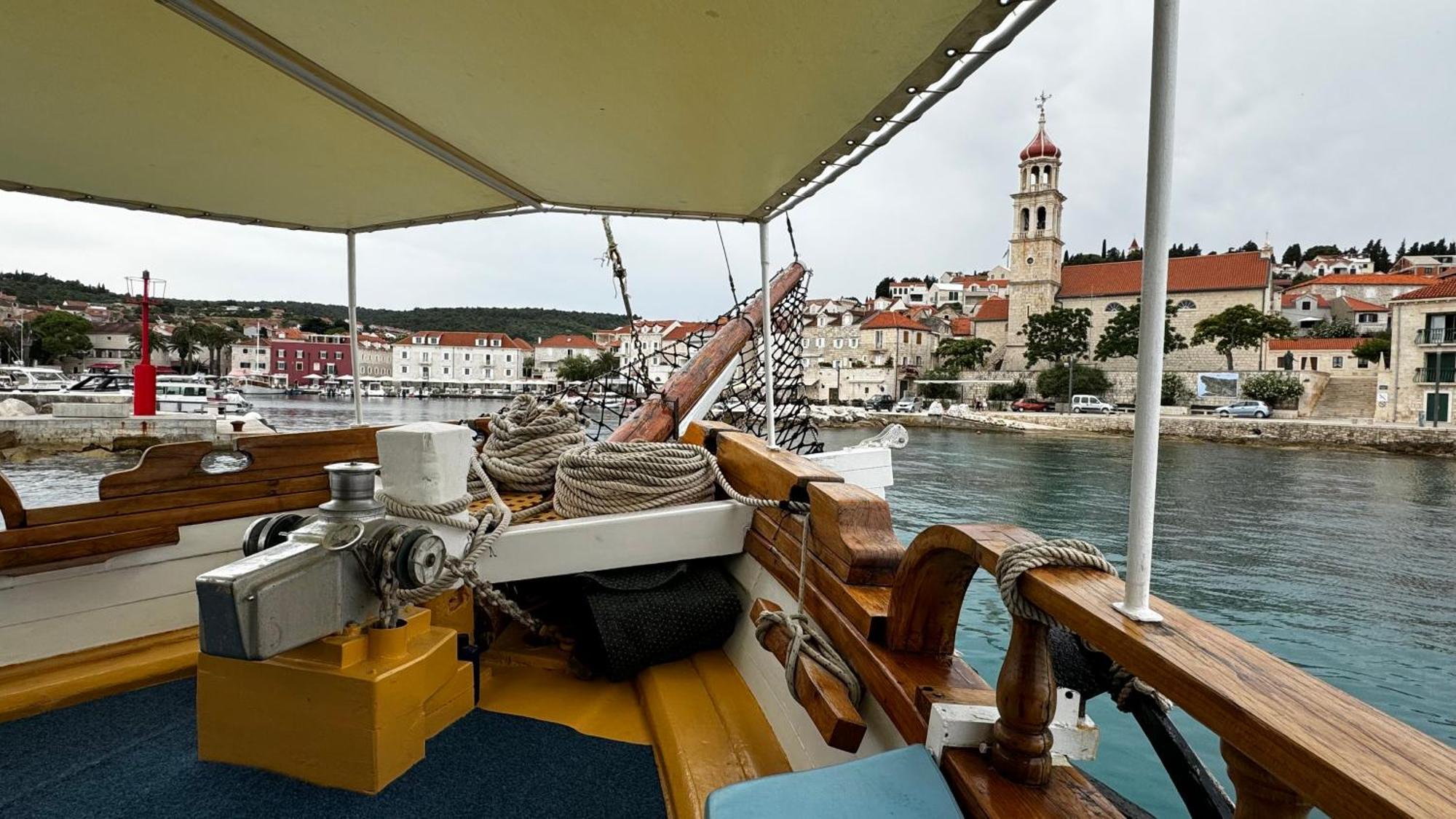 Rhythm Floating Hostel - Zadar Bagian luar foto